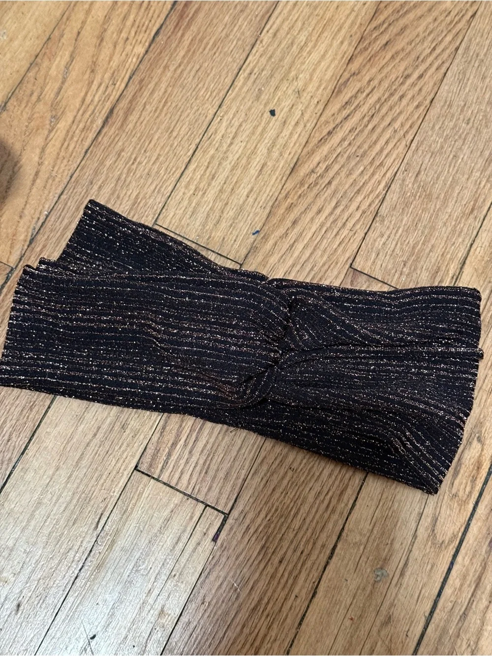 Women's Metallic Ribbed Knot Headband - black and bronze